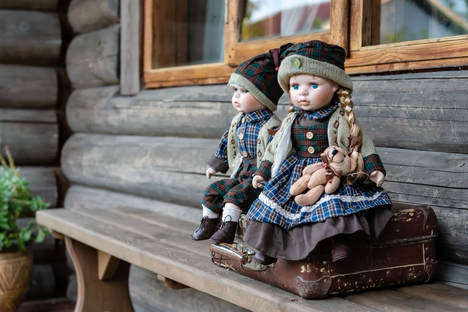 Antique & Vintage Doll Value Guide: What Old Dolls Are Worth (2026)