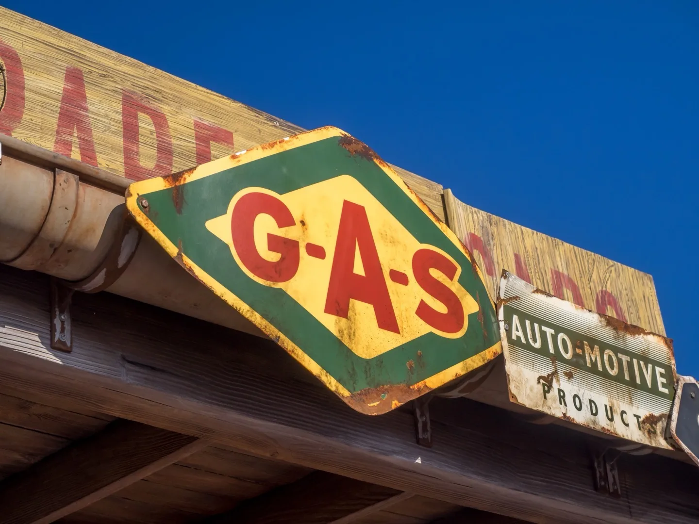 Vintage Advertising & Petroliana Sign Value Guide (2026)